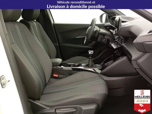 Peugeot 2008 image 8