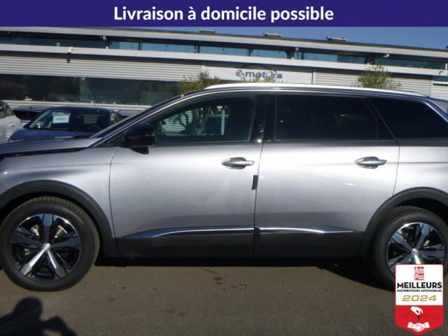 Peugeot 5008 image 1