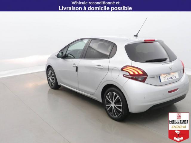 Peugeot 208 image 1