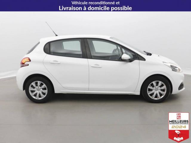 Peugeot 208 image 6