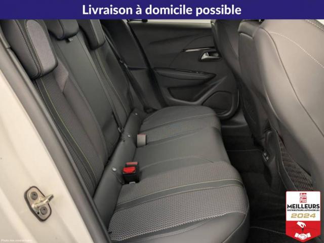 Peugeot 208 image 8