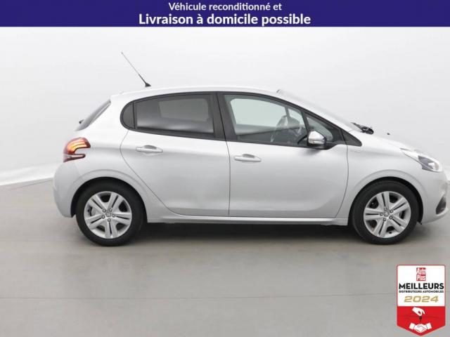 Peugeot 208 image 5