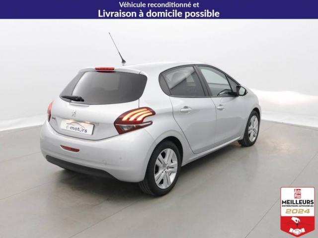 Peugeot 208 image 8