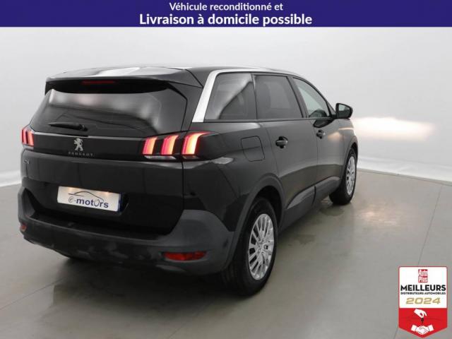 Peugeot 5008 image 2