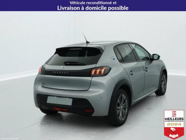 Peugeot 208 image 9