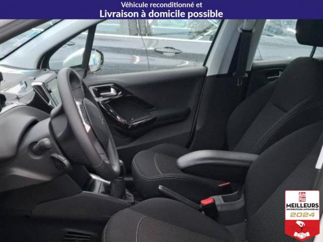 Peugeot 208 image 1