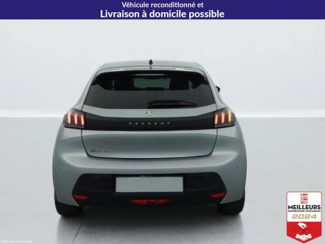 Peugeot 208 image 1