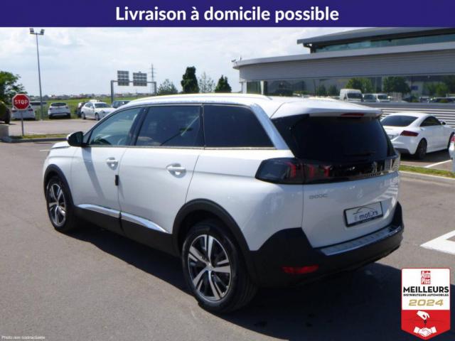 Peugeot 5008 image 1