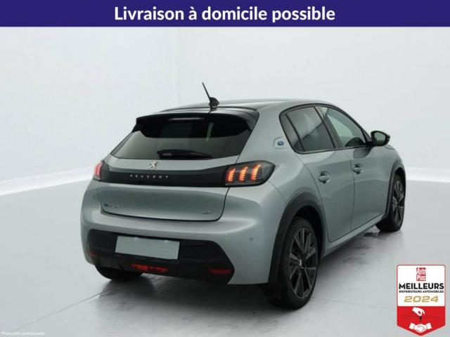 Peugeot 208 image 6