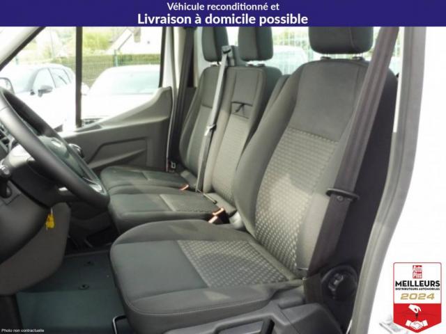 Ford Transit image 7