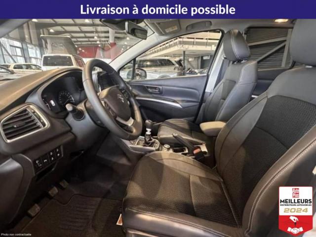 Suzuki S-Cross image 9