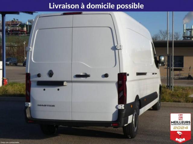 Renault Master image 1