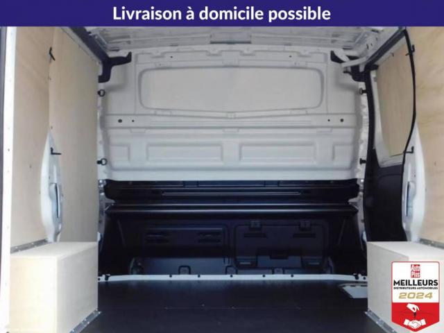 Renault Trafic image 1