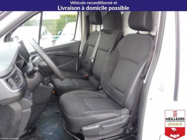Renault Trafic image 1