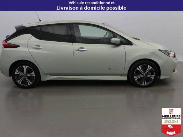 Nissan Leaf image 2