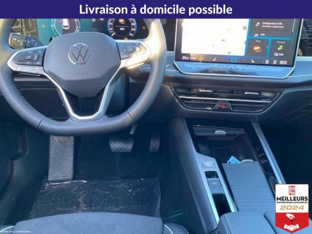 Volkswagen Passat image 2