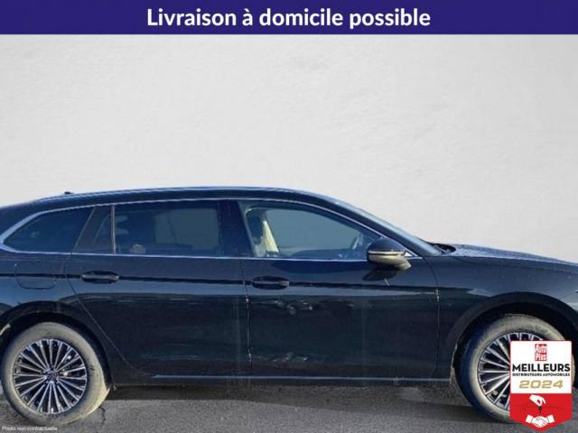 Volkswagen Passat image 1