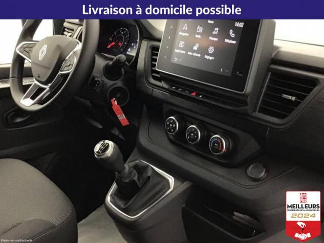 Renault Trafic image 1