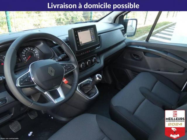 Renault Trafic image 1