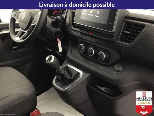 Renault Trafic image 9