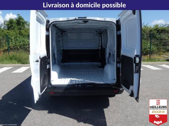 Renault Trafic image 3