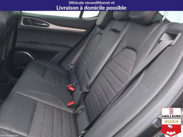 Alfa Romeo Stelvio image 4