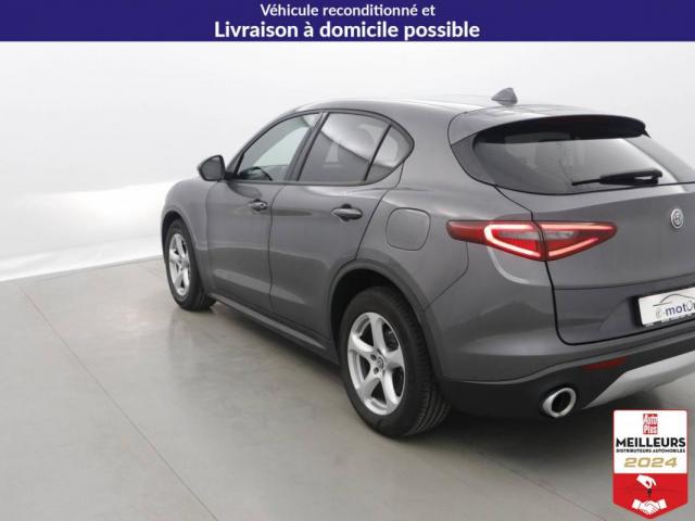 Alfa Romeo Stelvio image 3