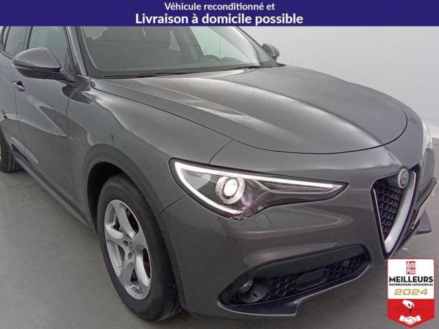 Alfa Romeo Stelvio image 2