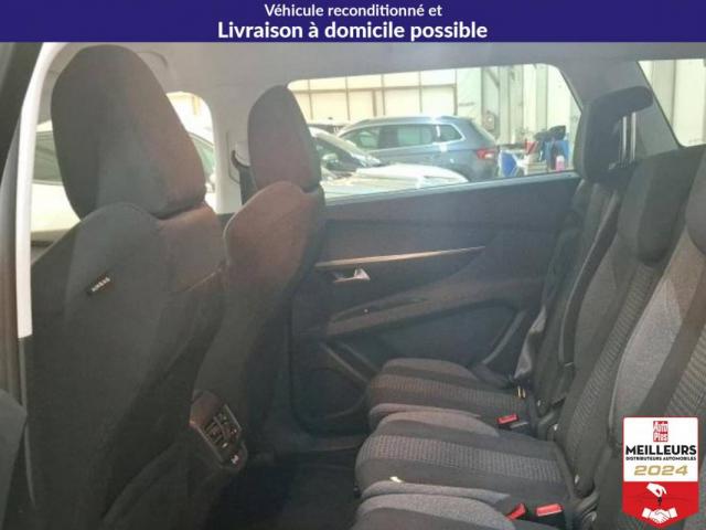 Peugeot 5008 image 5