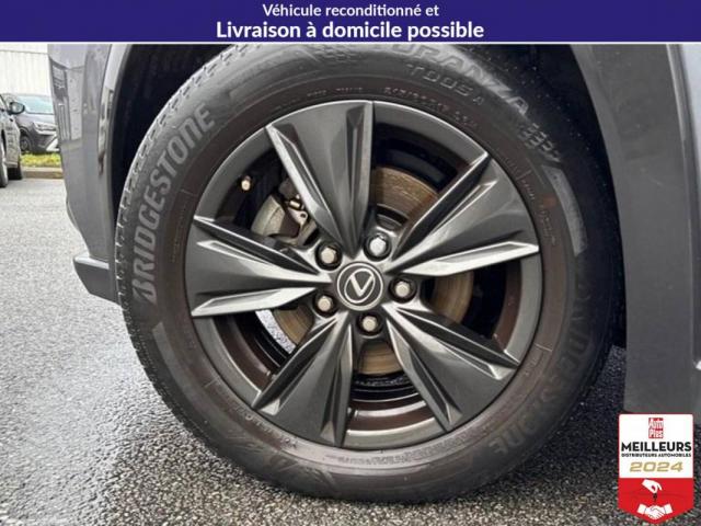 Lexus Ux image 7