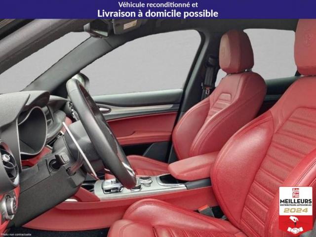 Alfa Romeo Stelvio image 9