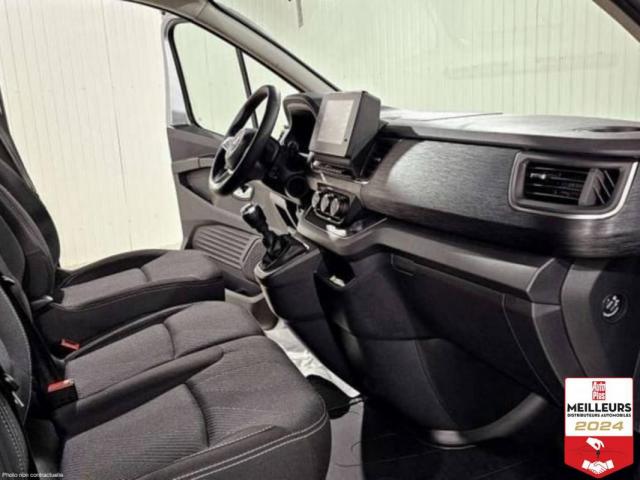 Nissan Primastar image 8