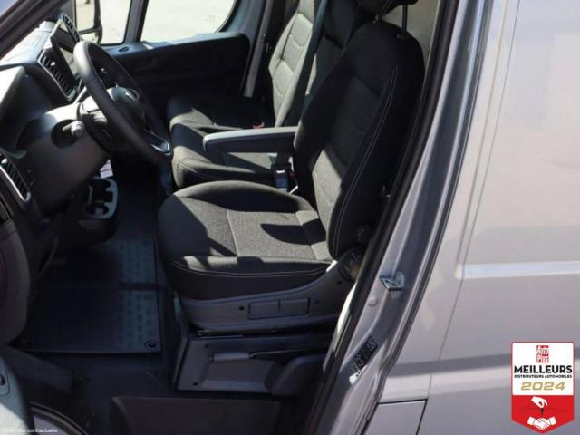 Peugeot Boxer image 8