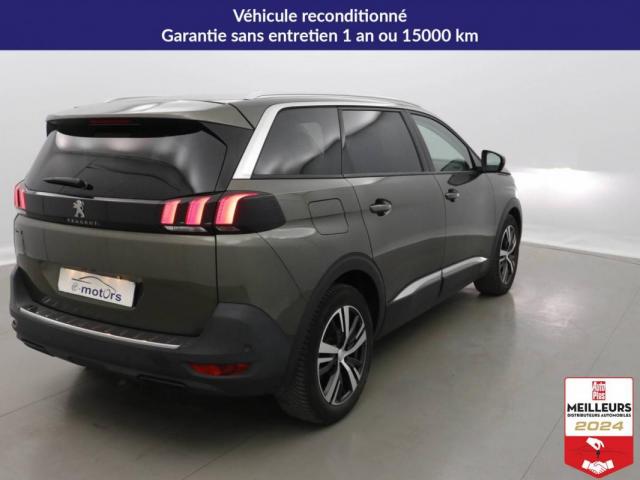 Peugeot 5008 image 1