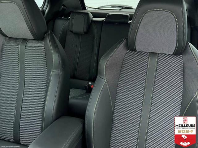Peugeot 2008 image 1