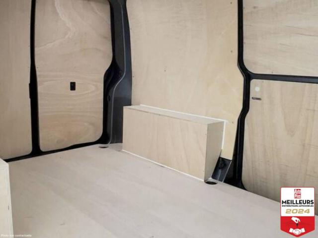 Volkswagen Transporter image 6