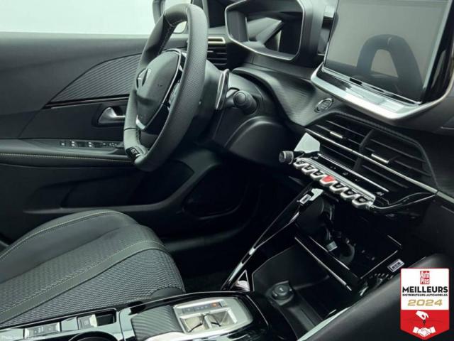 Peugeot 208 image 3