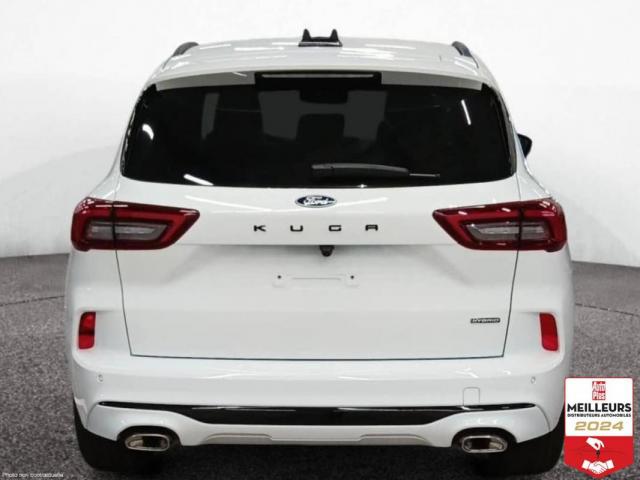 Ford Kuga image 9