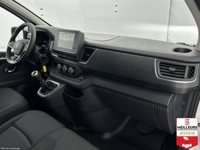 Renault Trafic image 2