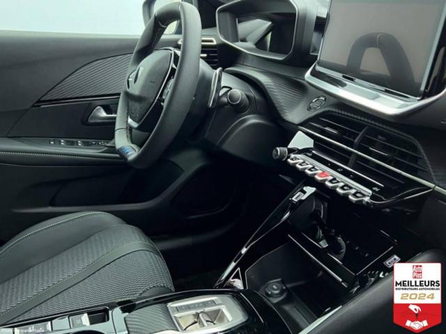 Peugeot 208 image 9