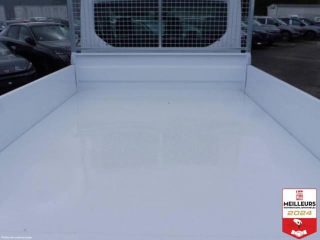 Ford Transit image 9