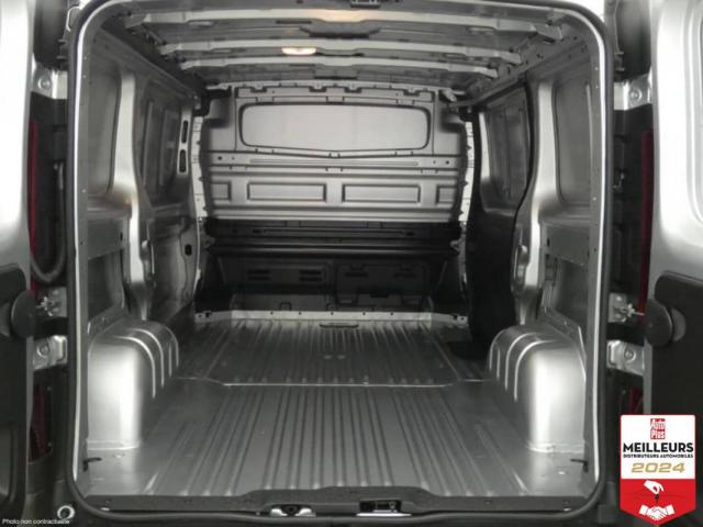 Renault Trafic image 7