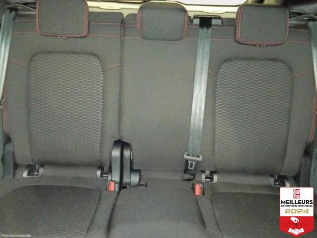 Ford Kuga image 6