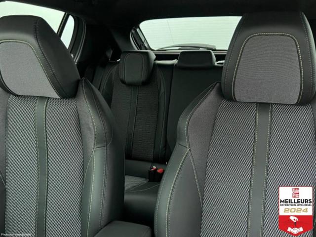Peugeot 208 image 6