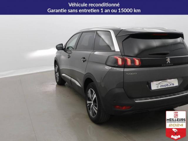 Peugeot 5008 image 1