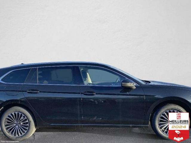 Volkswagen Passat image 8