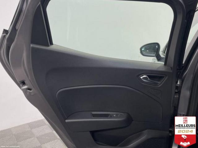 Renault Clio image 8