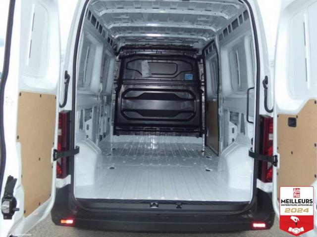 Renault Master image 8