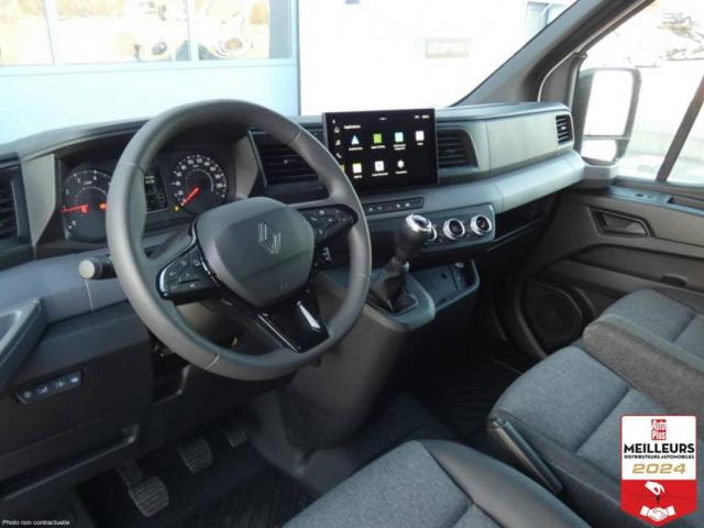 Renault Master image 1