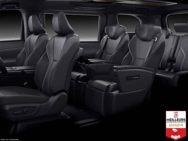 Lexus Lm image 1